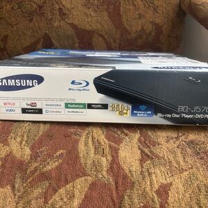 Samsung Blu-ray Disc Player Box with Black Device and Blue Packaging